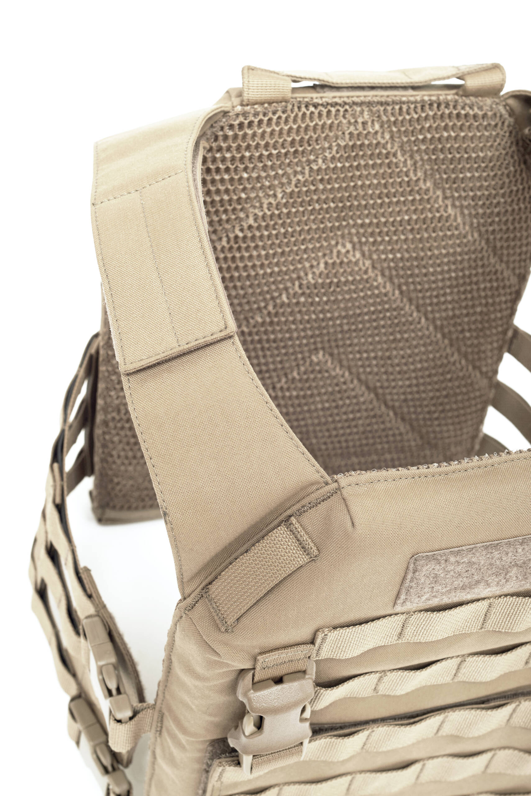 Warrior Assault Systems Recon Plate Carrier (SAPI Cut Front & Back) - Image 34